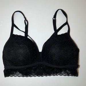 PINK Lacey Black Bra Size Small (D-DD)